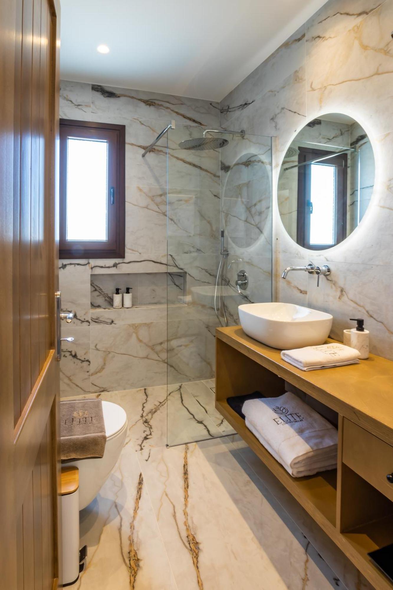 Elite Luxury